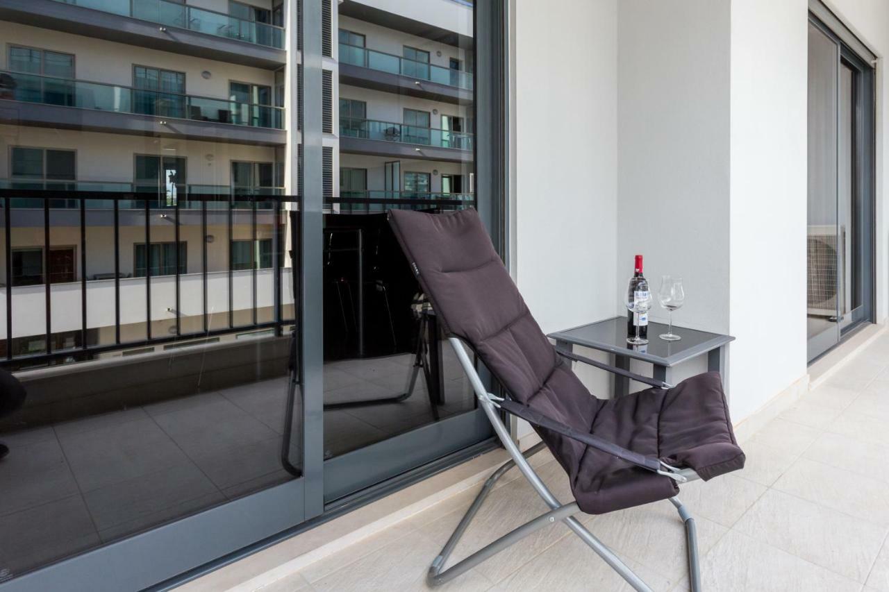 Lagos Marina Apartment With Pool & Gym Екстериор снимка